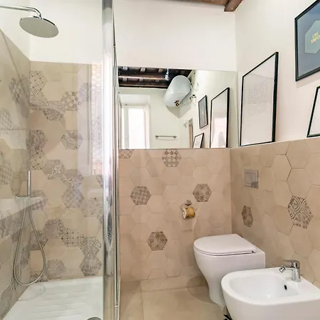 Palazzo Storico Dormo Da Lisa - Colosseo