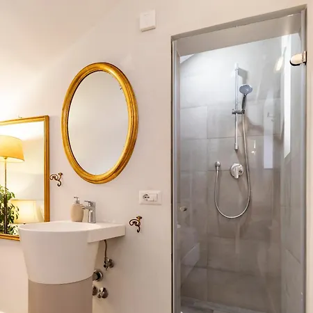 Villa Palazzo Storico Dormo Da Lisa - Colosseo Roma